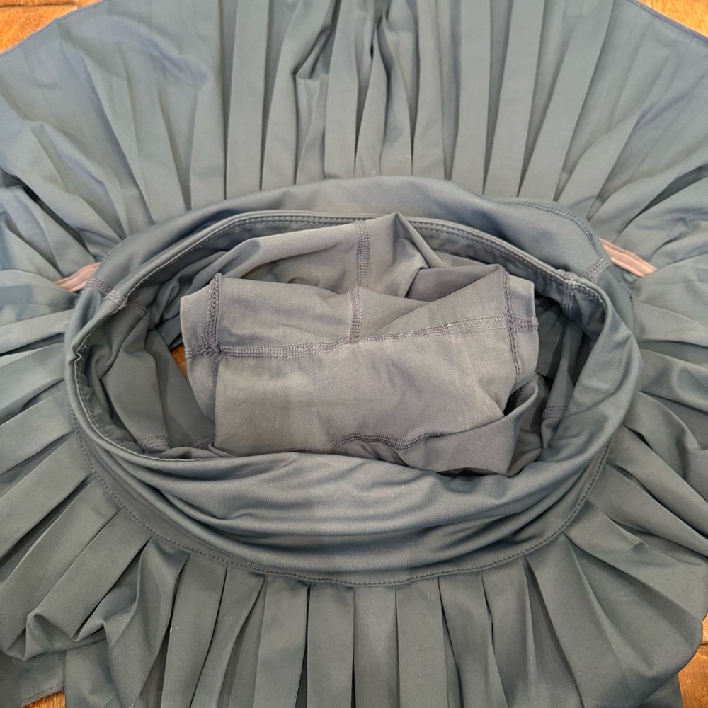 Gold Hinge Teal Pleated Tennis Skirt size Medium Athleisure Athletic Tennis Prep - Picture 7 of 8